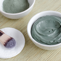 Bentonite Clay For Beauty: Benefits, Uses, And Precautions Of This Skincare Ingredient