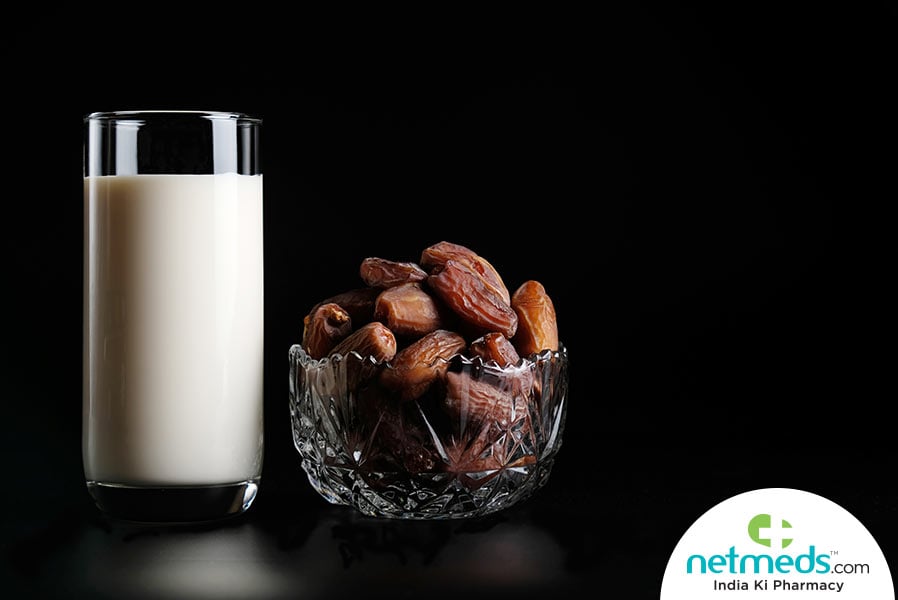 dry dates powder with milk