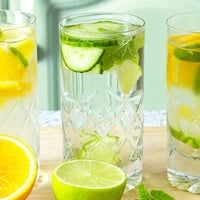 Amazing Summer Detox: Try These Flavoured Waters