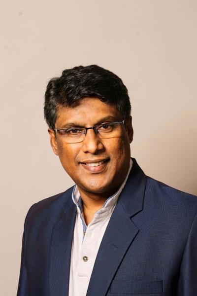 Dr. Arunajatesan Subbiya - Dentist