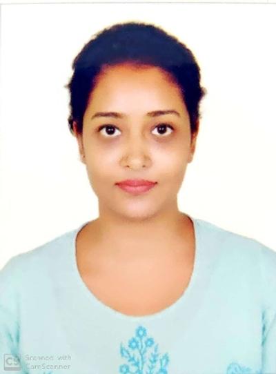 Dr. Shriya Saxena - Dentist