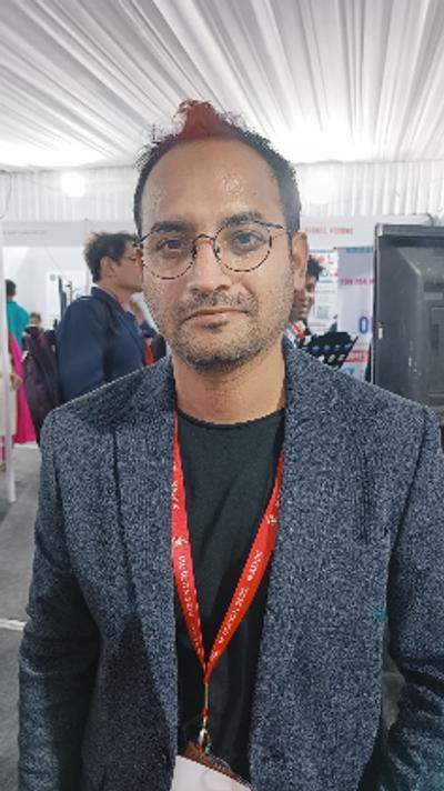 Dr. Nikhil Gandhi - Ophthalmologist