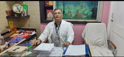 Dr. Ritesh Raj - Dentist