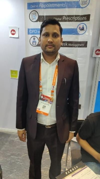 Dr. VINAY KUMAR RAI - Ophthalmologist