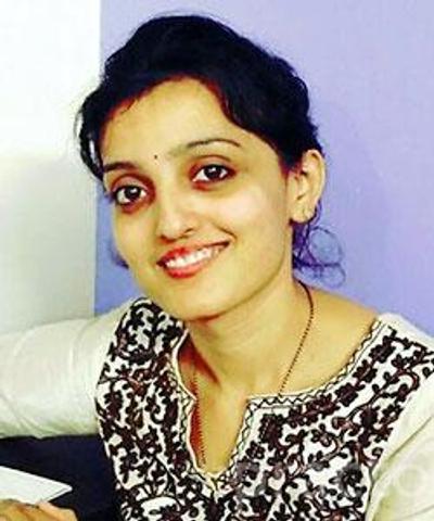 Dr. Dipti Jaju - Dentist