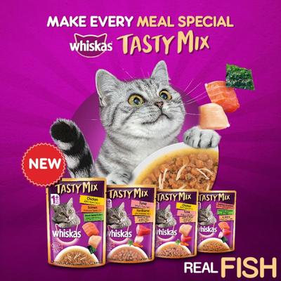 Whiskas Tasty Mix Chicken Meat and Tuna with Carrots in Gravy (Pack of 70gm x 24) 1680 gm - Petfood