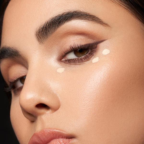 Rodial Banana Lowlighter - All-in-1 Creamy Brightening, Correcting and with Caffeine,Hyaluronic Acid 5.5 ml - Concealer