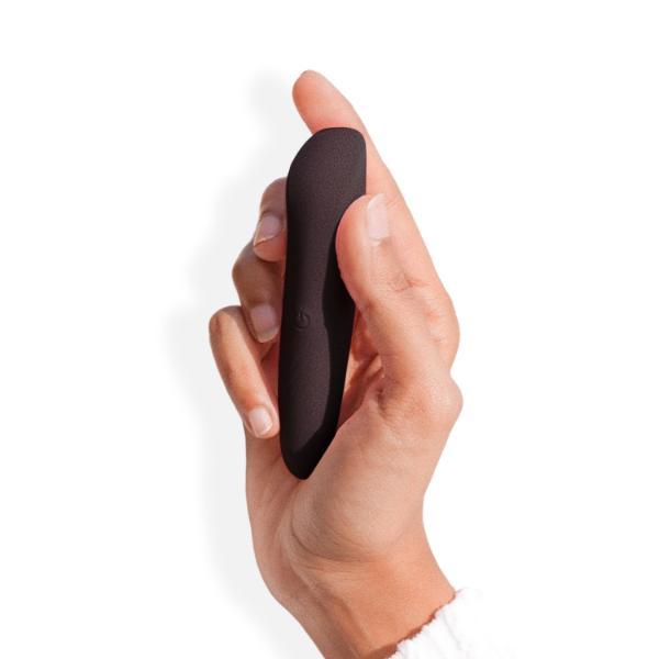 Netmeds | Libertee Dia Noir Mini Bullet Rechargeable Massager 12 Modes & Intensities 1's
