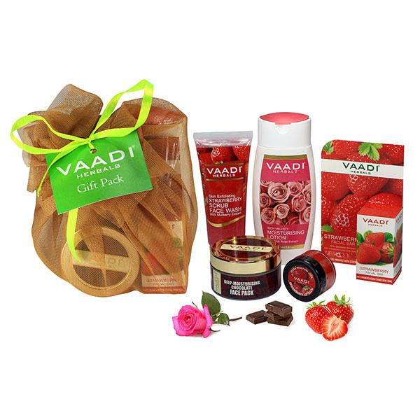 Netmeds | Skin Revitalizing Gift Pack 330 gm