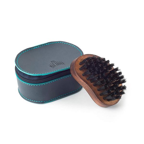 Netmeds | Man Arden Beard Brush with Leather Pouch 1's
