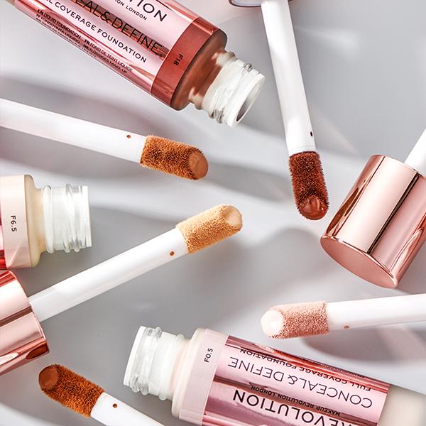 Makeup Revolution Conceal & Define Foundation F9 23 ml - Concealer