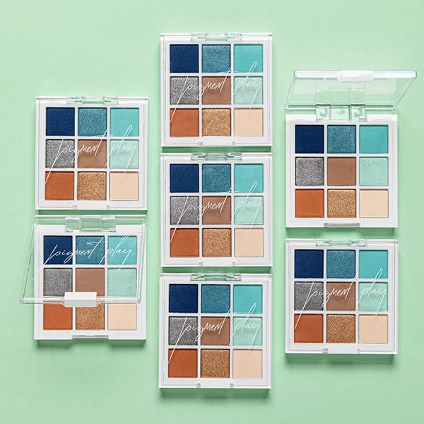 Netmeds | Playground Hero Shadow Palette - Marine Clouds 9 gm