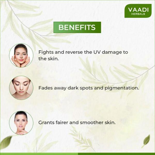 Vaadi Herbals Strawberry Scrub Face Wash With Mulberry Extract 60 ml - Face Wash & Cleansers
