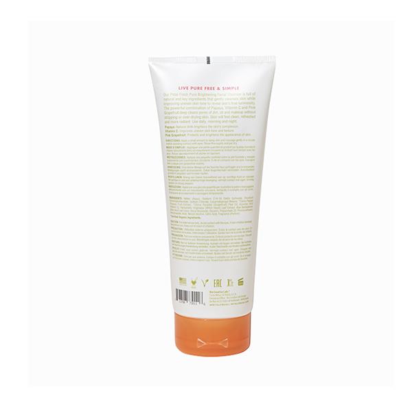 Petal Fresh Brightening Papaya Facial Cleanser With Vitamin C 200 ml - Scrubs & Exfoliants