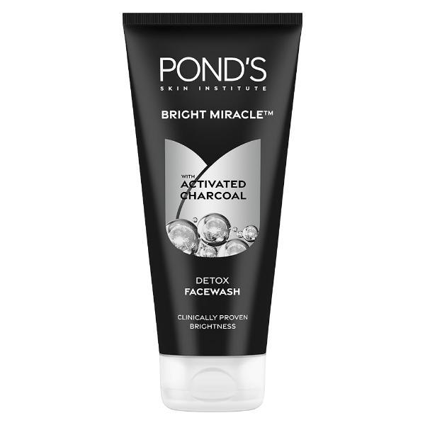 Pond's Bright Miracle Detox Face Wash with Activated Charcoal 200 ml - Face Washes