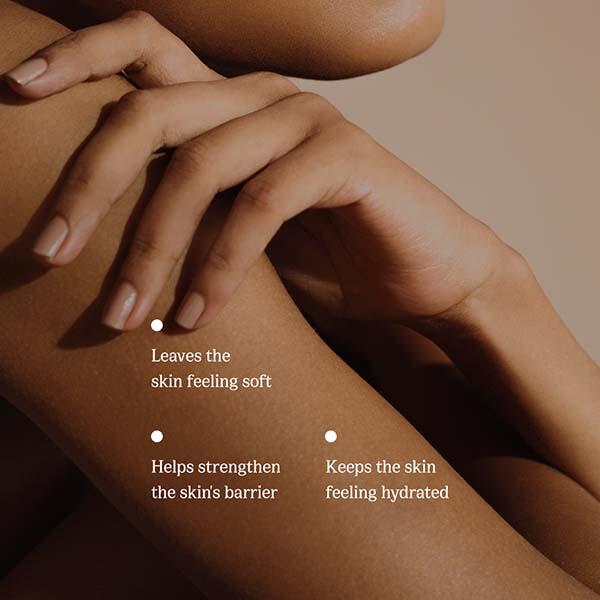 82E Gel Body Cleanser with Apple and Panthenol 240 ml - Shower Gels & Body Wash