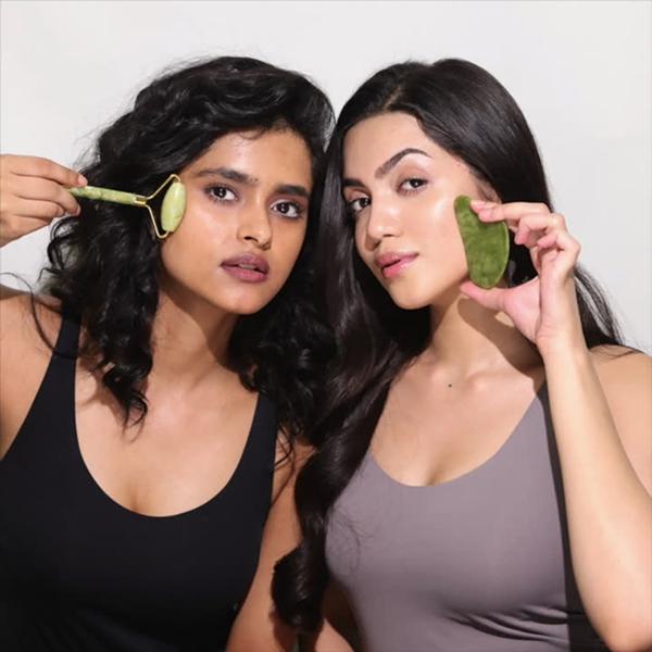 House of Beauty Jade Guasha Facetool For Double Chin, Sculpting Jawline & Contouring Face 1's - Massagers