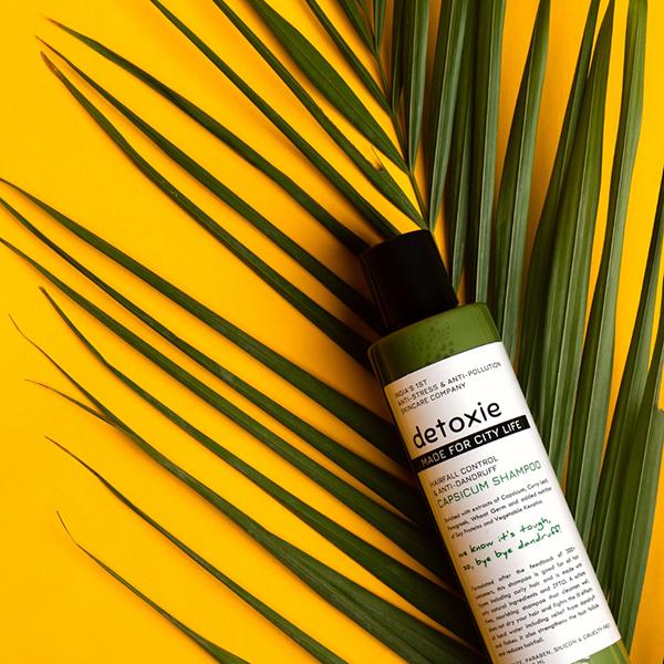 Detoxie Anti-Dandruff and Flake Relief Capsicum Shampoo 100 ml - Shampoos