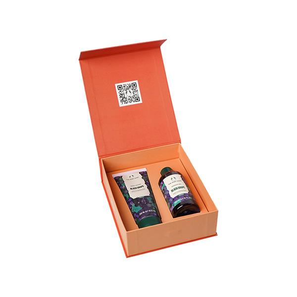 The Body Shop Black Grape Shower Gel & Body Lotion Gift Set With Rakhi - Perfect Gift For Raksha Bandhan 1's - Makeup Kits & Sets