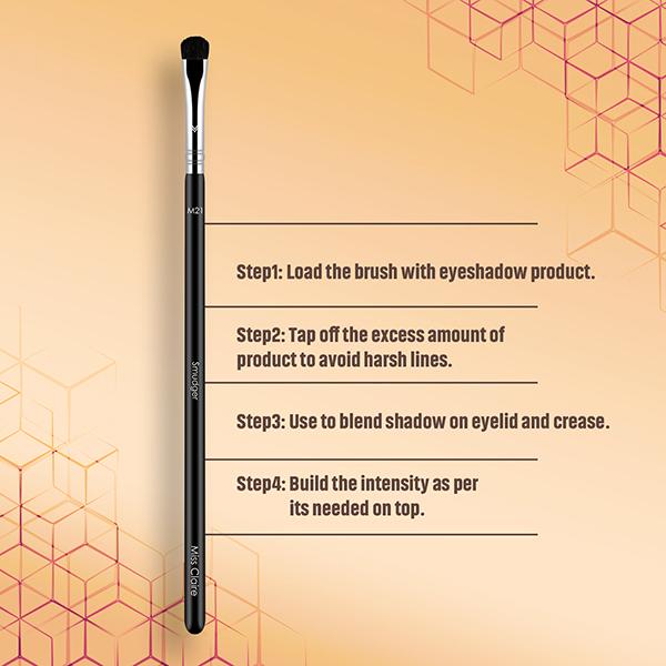 Miss Claire M21 - Smudger Brush (Chrome) 1's - Eye Brush