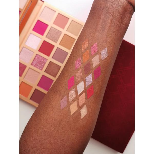 XX Revolution luxx shadow palette xxodus 18 gm - Face Palettes