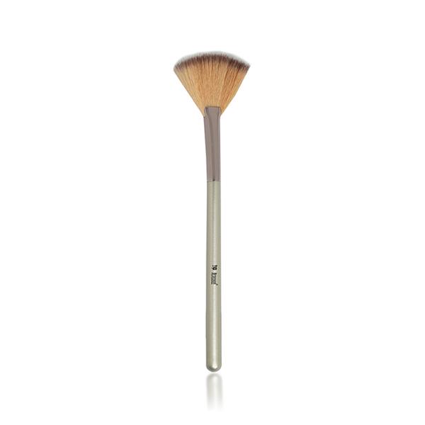 Netmeds | Bronson Professional Classic Fan Brush For Make Up 1's