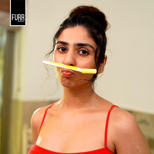 Furr By Pee Safe Face Razor For WomenRazor For Face, Eyebrow, Chin & Upper Lips 1's - Face & Eyebrow Razors