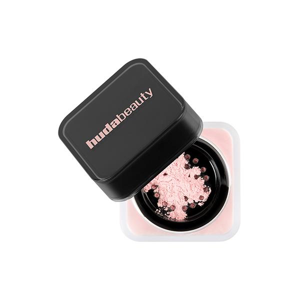 Netmeds | Huda Beauty Easy Bake Loose Baking & Setting Powder Mini Cherry Blossom 6 gm
