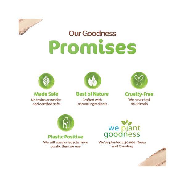 Mamaearth Glow Oil Control Compact SPF 30 with Vitamin C & Turmeric for 2X Instant Glow 04 Almond Glow 9 gm - Compact Powder