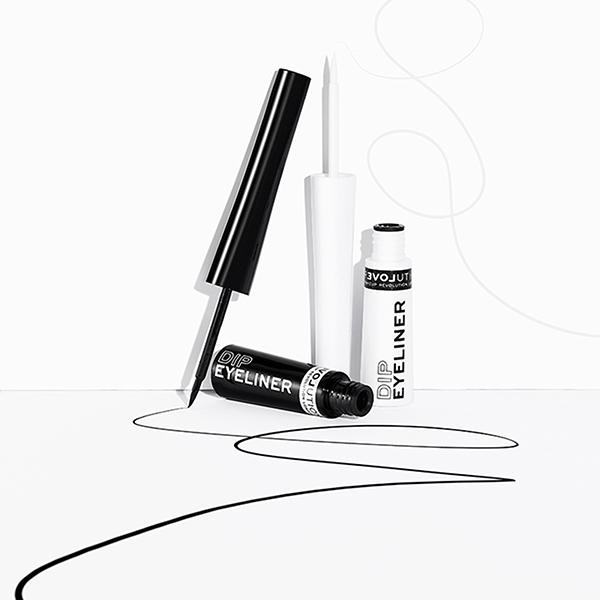 Makeup Revolution Dip Eyeliner Black 5 ml - Eyeliners