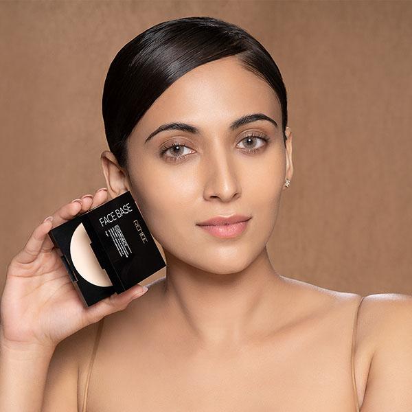 RENEE Face Base Compact - Almond Beige 9 gm - Compact Powder