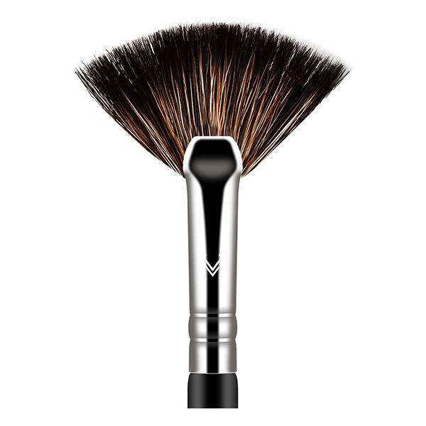 Miss Claire M24 - Fan Brush (Chrome) 1's - Face Brush