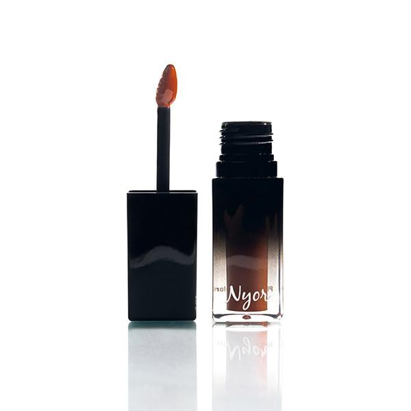 Netmeds | Nyor Cinnamon Natural Brown Plumping Lip Colour 5 ml