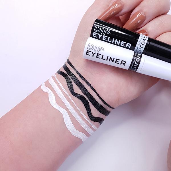 Makeup Revolution Dip Eyeliner Black 5 ml - Eyeliners