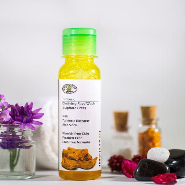 Aloe Veda Clarifying Herbal Face Wash - Turmeric 100 ml - Face Wash & Cleansers