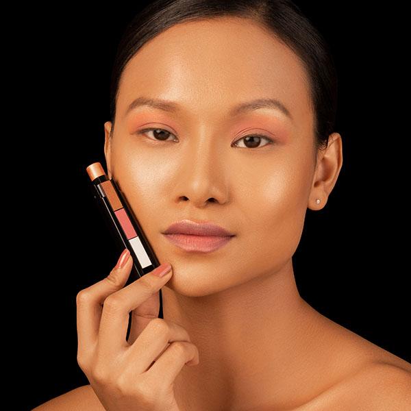 RENEE Fab 3-in-1 Highlighter 4.5 gm - Highlighters & Illuminators