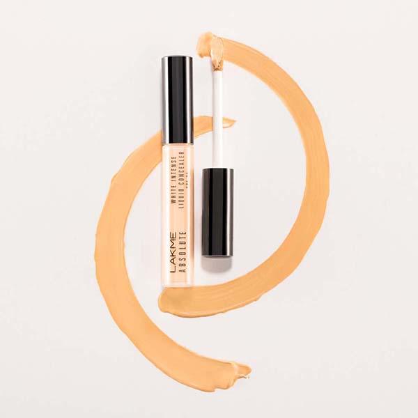 Lakme Absolute White Intense Liquid Concealer Golden Medium 5.4 Ml - Concealer