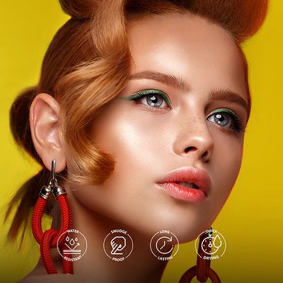 Star Struck by Sunny Leone Liquid Eye Definer - Jade 4.5 ml - Eyeliners