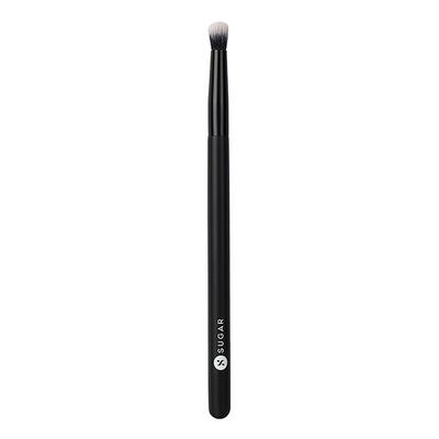 SUGAR Cosmetics Blend Trend Eyeshadow Brush - 042 Round 18 gm - Eye Brush