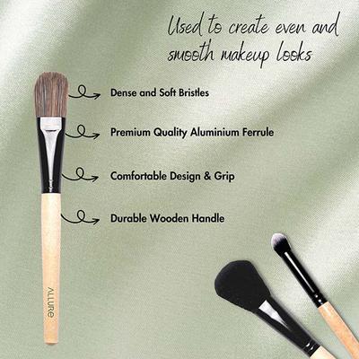 Allure Cla S Sic Found and Conce and Blush 3's - Face Brush