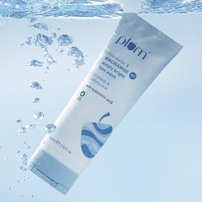 Plum Bright 2% Niacinamide Face Wash with Rice Water Brightens Skin, Helps Fade Blemishes 100 ml - Face Sunscreen