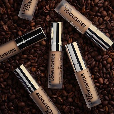 Rodial Latte Lowlighter - Silky, Non-Shimmer all in 1 Correcting and Highlighting Concealer Infused 5.5 ml - Concealer