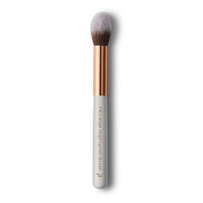 Pigment Play Large Highlighter Brush 1's - Face Brush