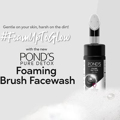 Pond's Pure Detox Foaming Brush Facewash for Clear Glow, Gentle Exfoliation, Deep Clean, All Skin Types 150 ml - Face Washes