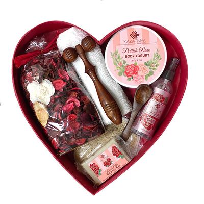 Kazarmaa Romantic rose heart gift set 1000 gm - Facial Kits