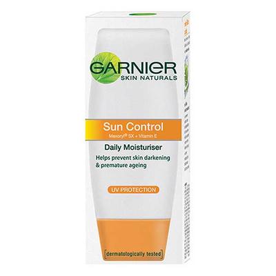 Garnier Skin Natural Sun Control SPF 6 UV Protection Daily Moisturiser 50 ml - Lotions & Creams