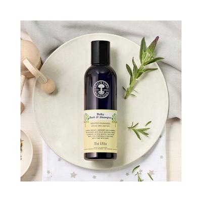 Neal'S Yard Remedies Baby Bath and Shampoo 200 ml - Baby Shampoo