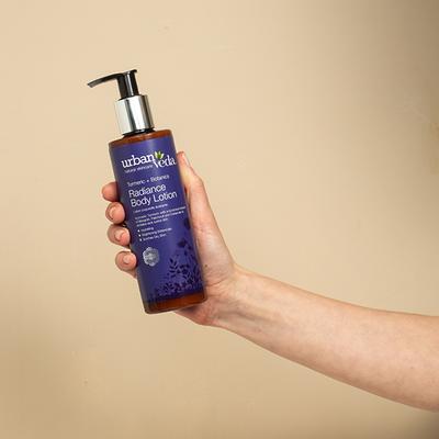 Urban Veda Radiance Body Lotion Turmeric And Botanics 250 ml - Lotions & Creams
