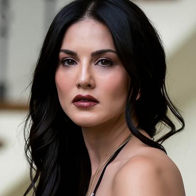 Star Struck by Sunny Leone Cinnamon Lip Kit Lipstick and Lip Liner 2's - Lip Glosses