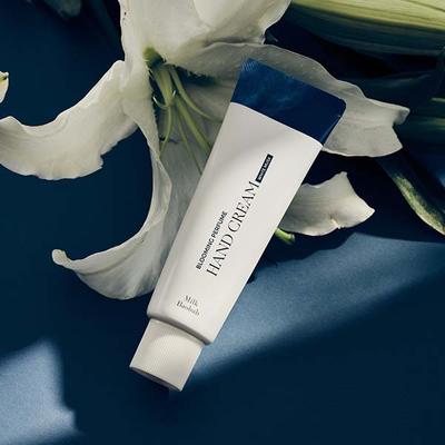 Milk Baobab Blooming Perfume Hand Cream White Musk 50 g - Lotions & Creams